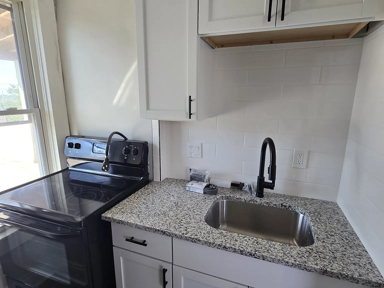 2 bed, 700 sqft, $925 — Photo 3