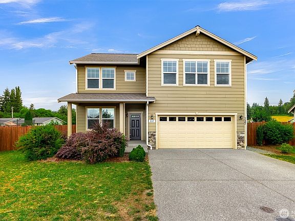2nd image of 337 Cambridge Loop