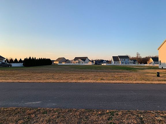 3rd image of 24936 Green Fern Dr