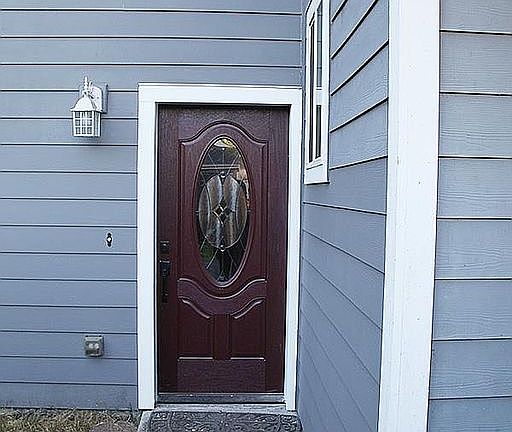 2nd image of 1321 Crowe St SE