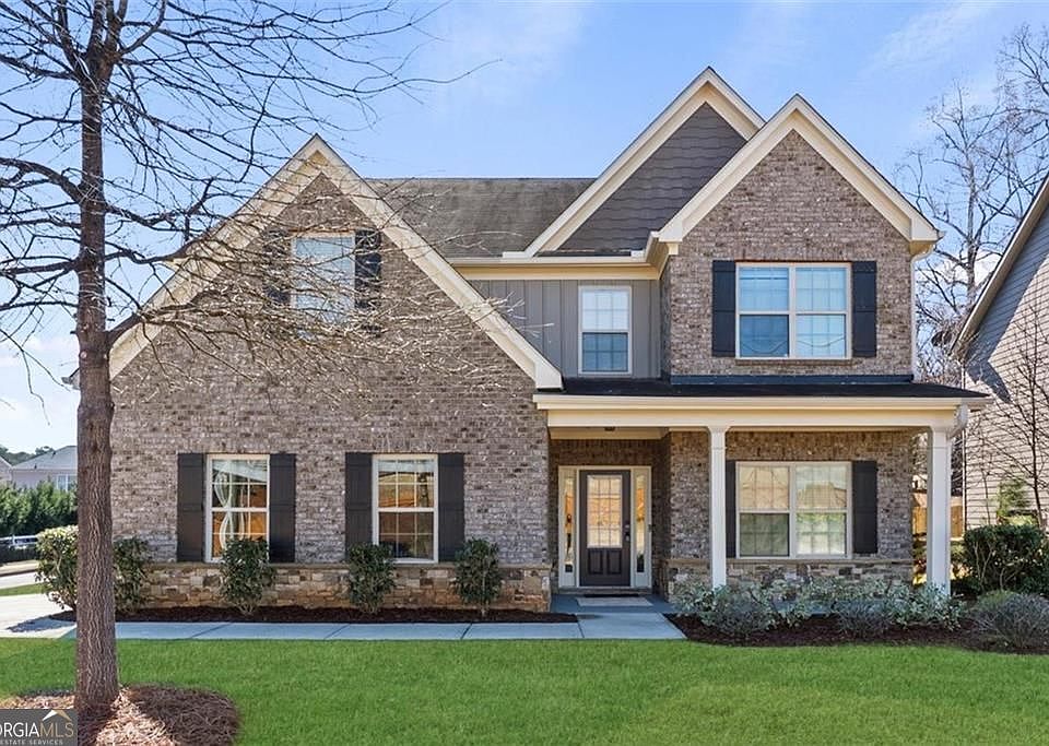 1st image of 400 Autumn Bluff Dr