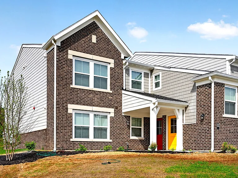 2703 Golden Leaf Dr #2703 — Photo 1