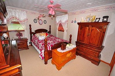 5th image of 56 Yellow Hill Ln
