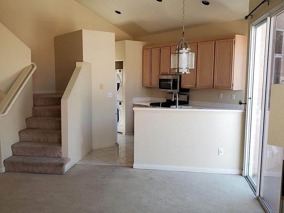 1st image of 1371 Serena Cir