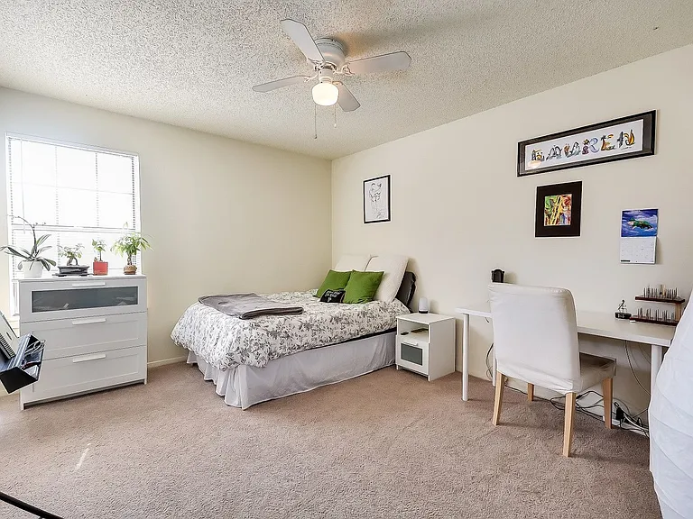 218 N Texas Blvd #105 — Photo 3