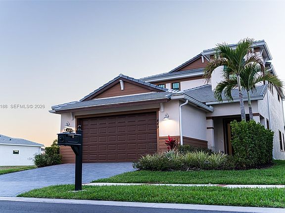 2nd image of 449 SE Fascino Cir