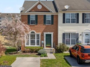 137 Oxbow Dr, Strasburg, VA