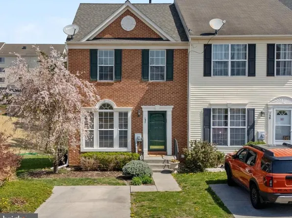137 Oxbow Dr, Strasburg, VA 22657