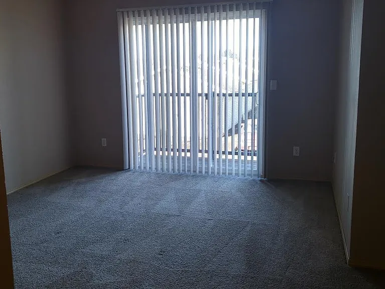 Gateway Village Apartments — Photo 96