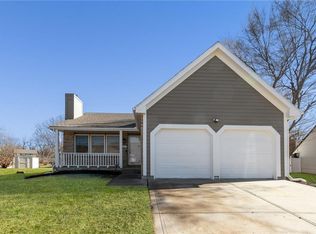 2013 E 61st St, Kansas City, MO 64130