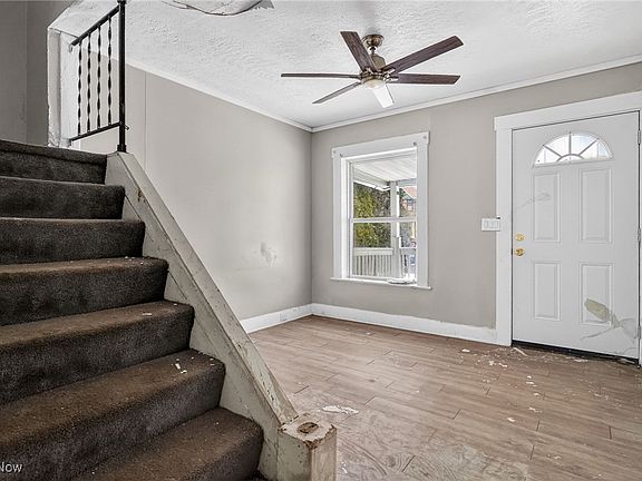 4th image of 14613 Westropp Ave