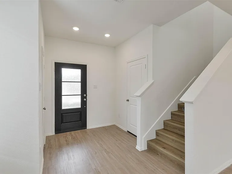 3015 Wedgewood Cove Way — Photo 4