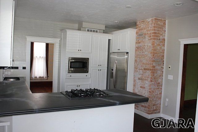 1st image of 857 White Ave