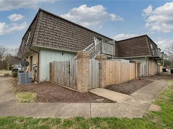 1614 Ocean Bay Dr, Virginia Beach, VA 23454