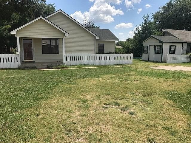 2nd image of 524 NW 1st St