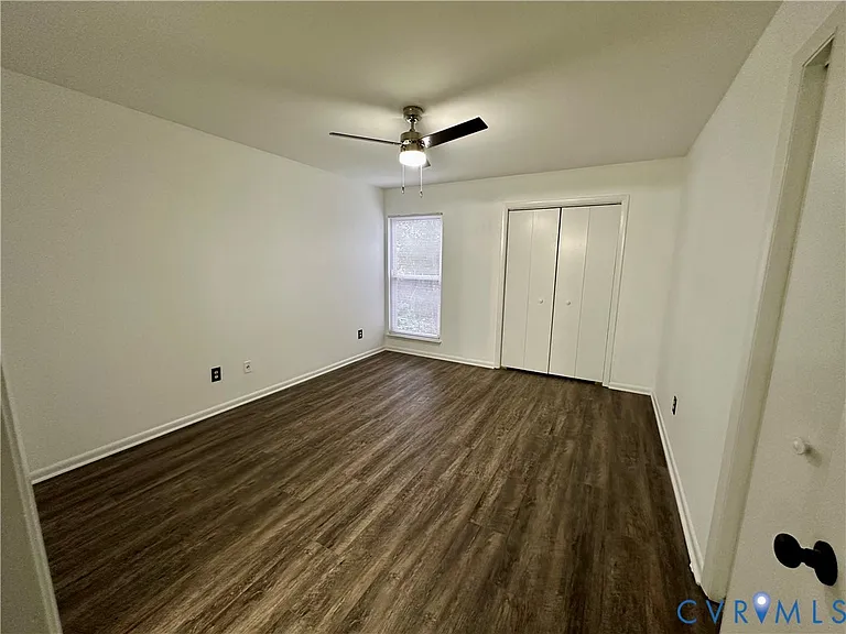 70 Summer E — Photo 11