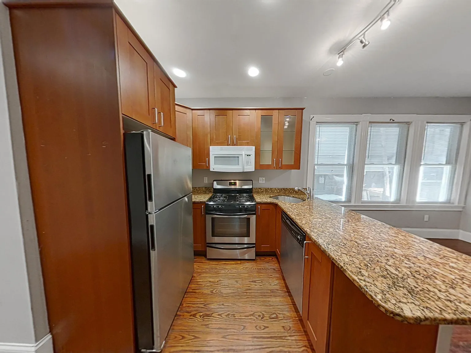737 Parker Street — Photo 2