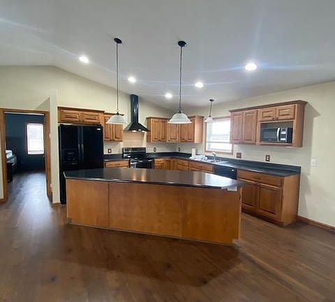 2nd image of 2670 56th St