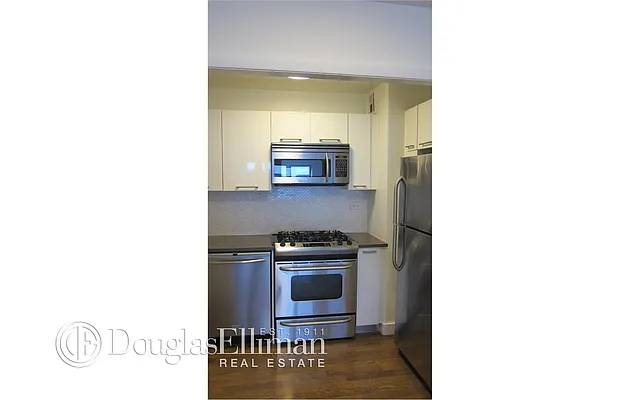 Rented by Douglas Elliman | media 10