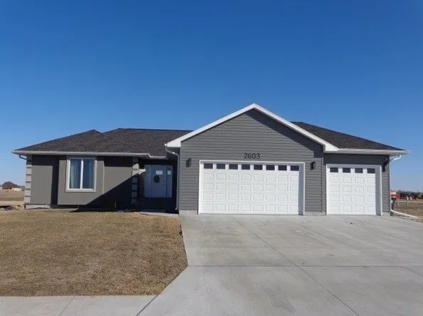 2603 Patriot Dr, Lexington, NE 68850
