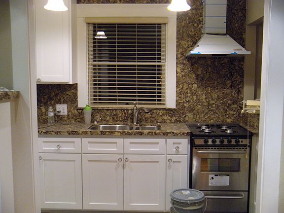 Brand new Kitchen, Granite, New everything