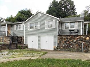 306 Mountain Page Rd, Saluda, NC 28773