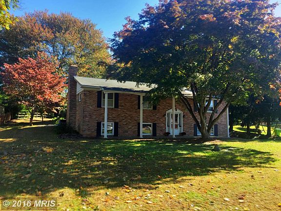 2nd image of 2403 Fairview Dr