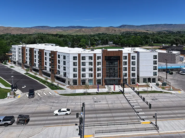 Wilson Station Apartments — Photo 19