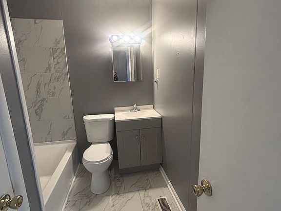 3rd image of 3407 Glen Park Dr NW #A