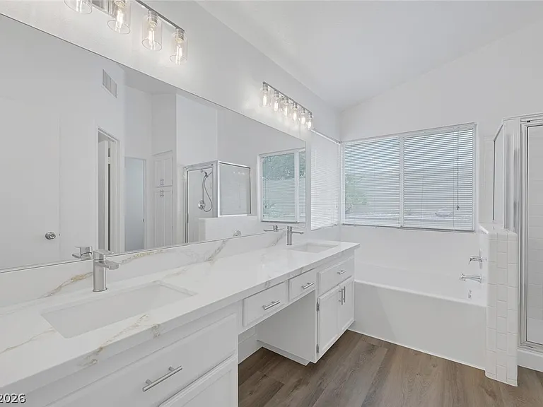 8249 Peaceful Canyon Dr — Photo 22