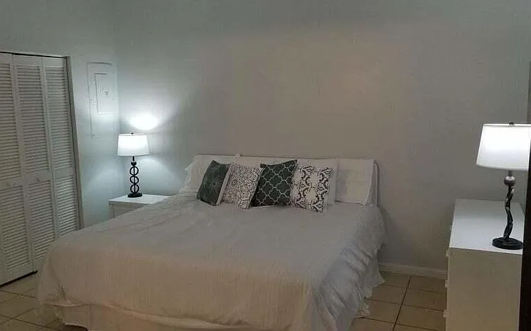 1509 Hawthorne Pl — Photo 7
