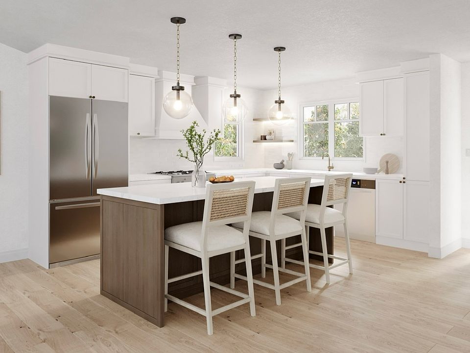 2nd image of 6 Laurel Cir