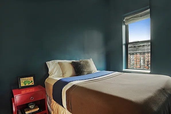 Sold by Corcoran | media 25