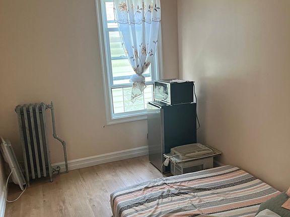 3rd image of 109 Street Ave #2-95