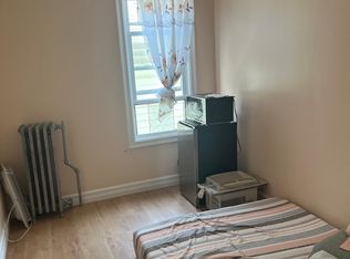 109 Street Ave #2-97, Richmond Hill, NY 11418