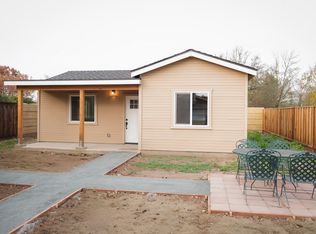 662 1/2 Adams Ave, Los Banos, CA