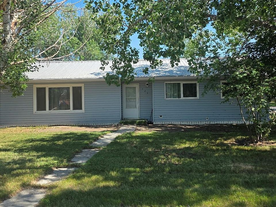 1st image of 323 Heward St
