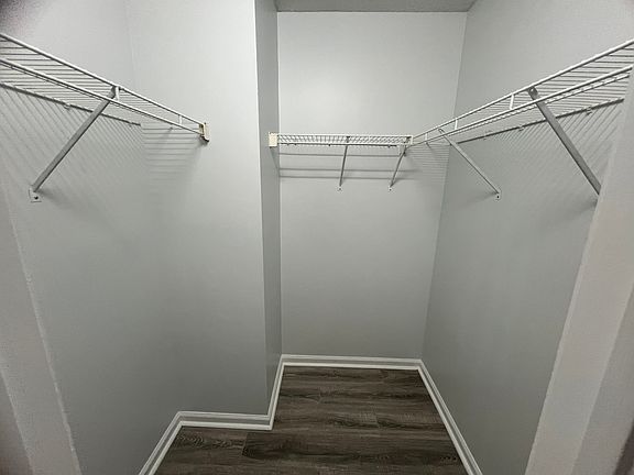 2nd image of 5922 Prescott Ct
