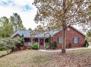 8032 Cypress St, Sherrills Ford, NC 28673