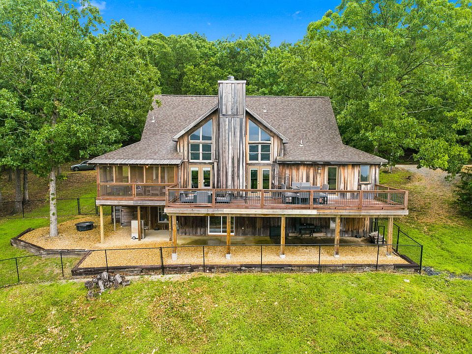 1st image of 209 Richwood Lane