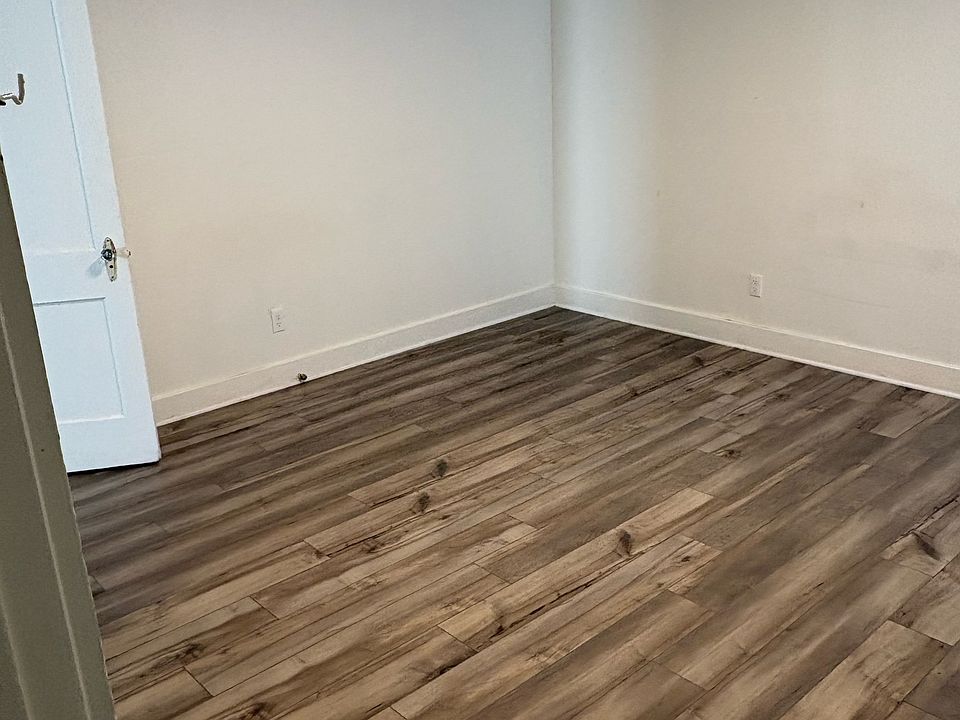 2nd image of 728 W Kansas Ave