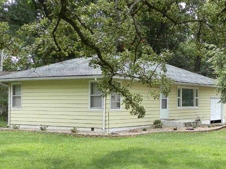 Home for Sale in Quincy, IL $64,900
