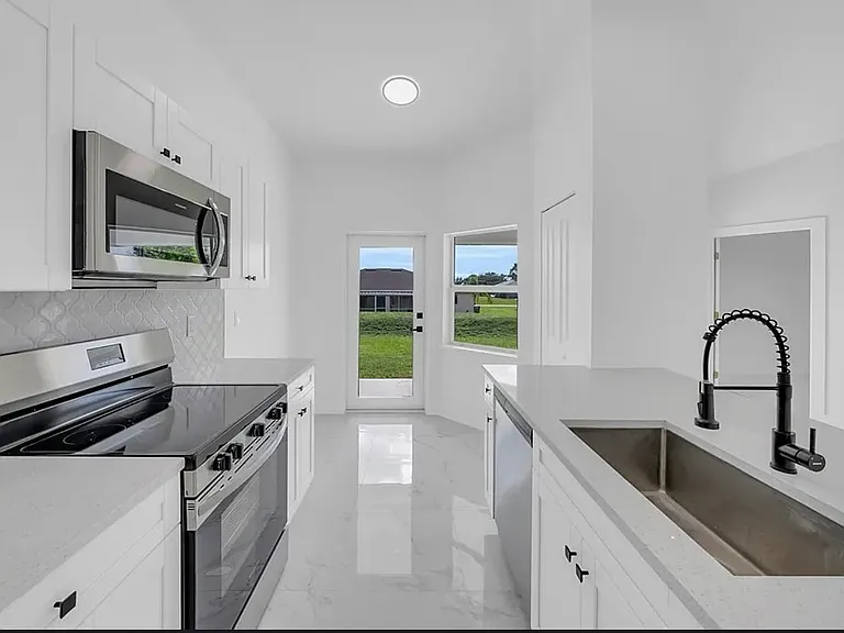 4675 Golfview Blvd #1 — Photo 5