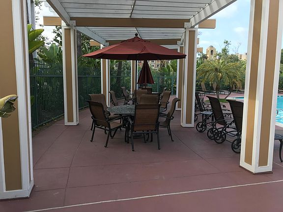 2nd image of 2150 Camino De La Reina Unit 311