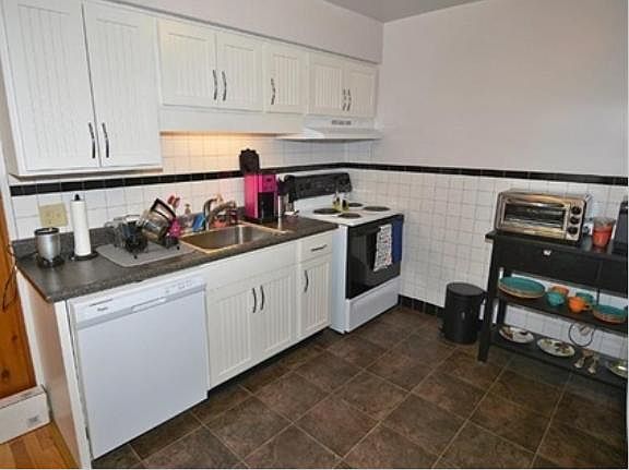 3rd image of 3442 Linwood Ave #3