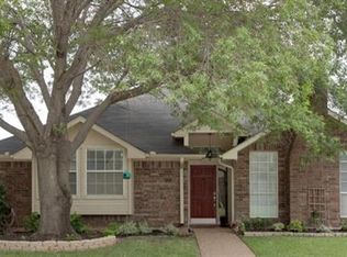 1323 Blue Jay Dr, Lewisville, TX 75077