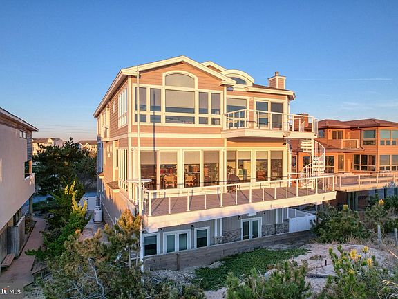 5th image of 37105 Ocean Park Ln