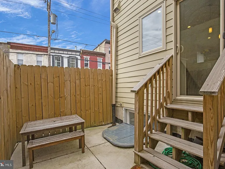 1259 S 29th St — Photo 10