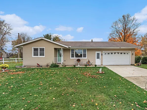 6543 Deans Hill Rd, Berrien Center, MI 49102
