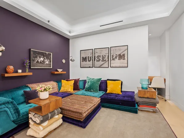 161 Hudson Street image 9 of 21